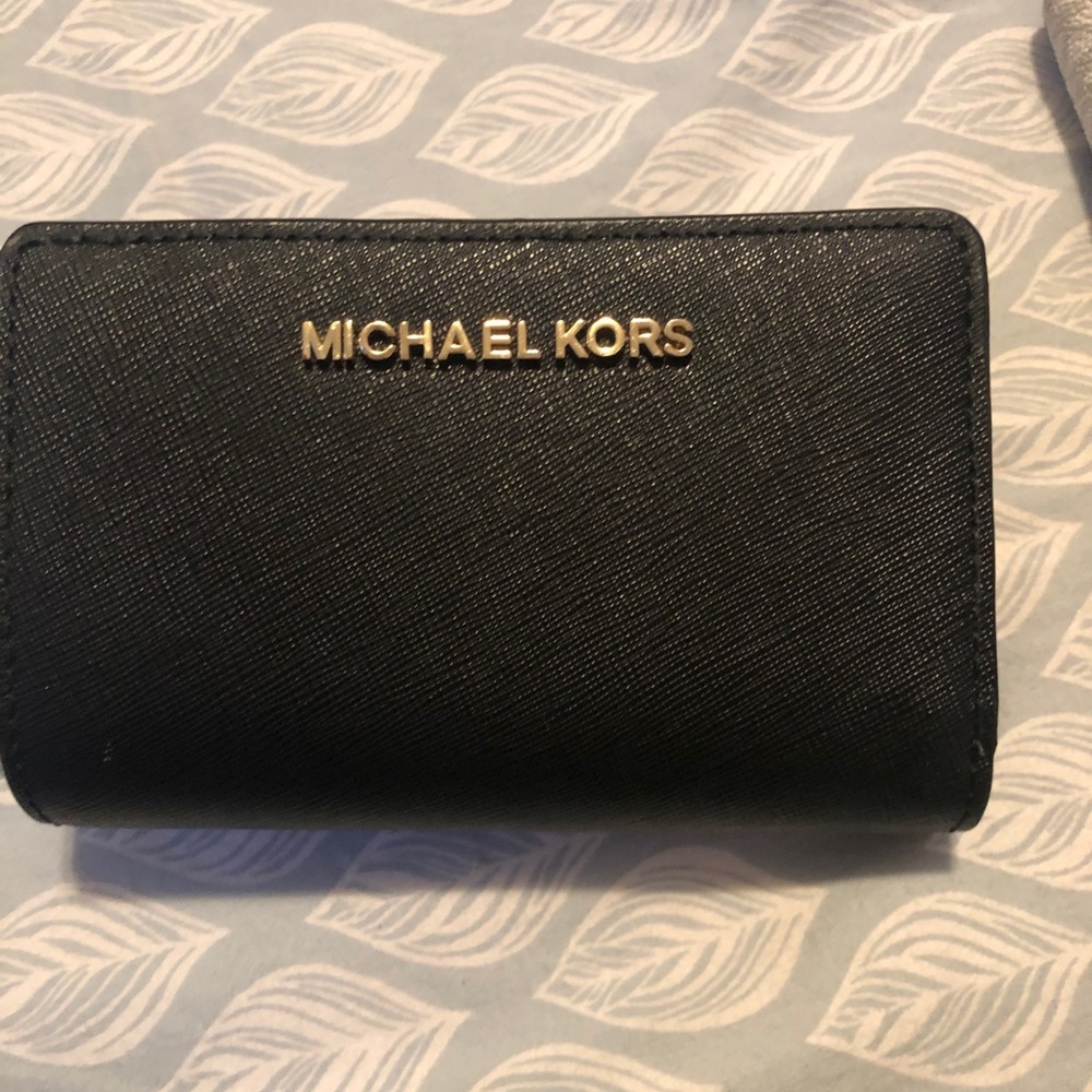 MK small wallet